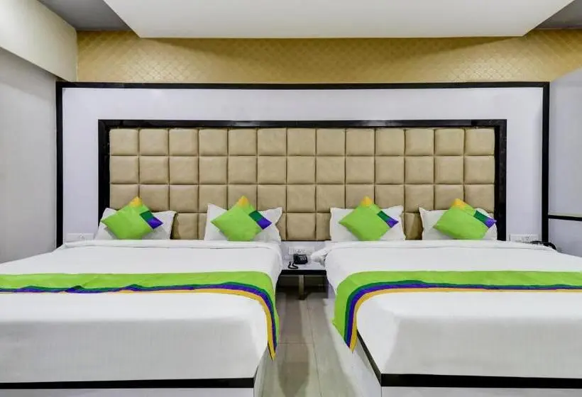 スーペリアールーム, Treebo Sahara Suites