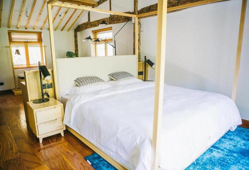 Номер Стандарт с Террасой, July Bamboo Hostel
