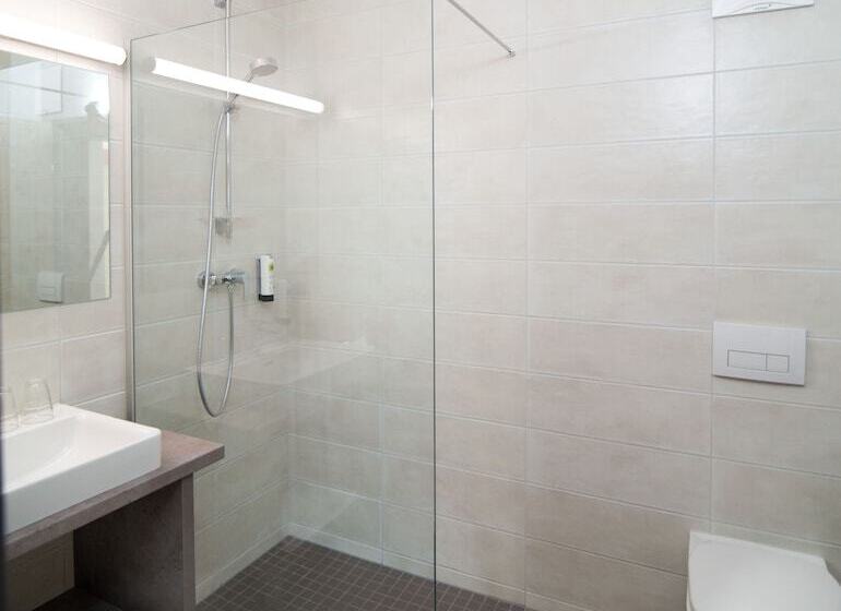 חדר סטנדרט, Motel 267