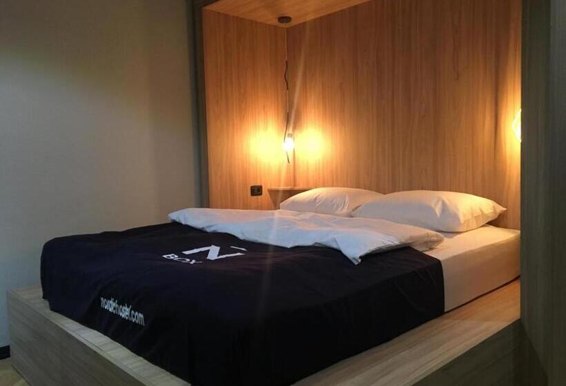 اتاق استاندارد با بالکن, Nordic Hostel N Box