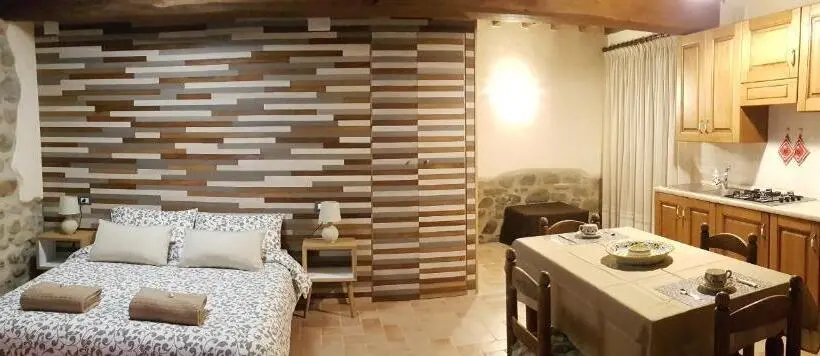 スーペリアスタジオ, La Collina