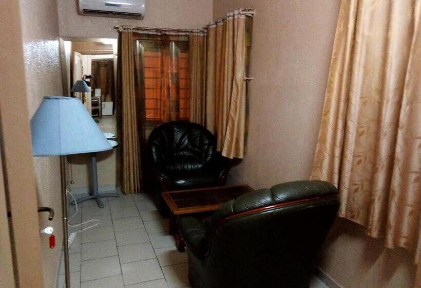 سوییت, Hôtel Saint Thomas