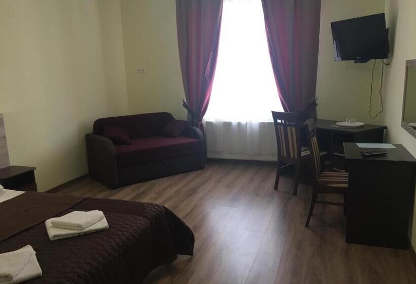 اتاق استاندارد, Karpaty