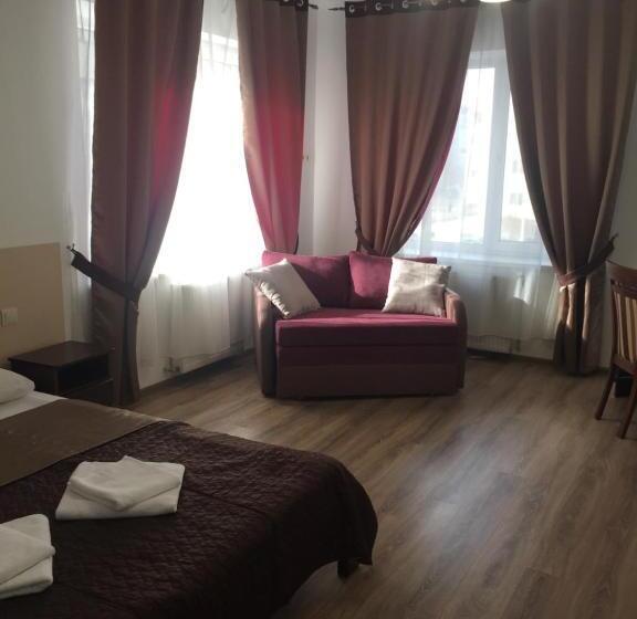 اتاق لوکس, Karpaty