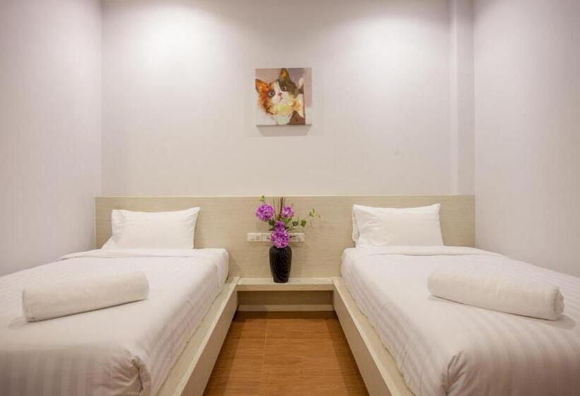 スーペリアールーム, Lin House