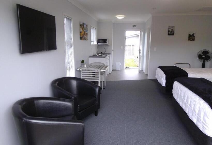 חדר סטנדרט עם טרסה, Trailblazer Studios