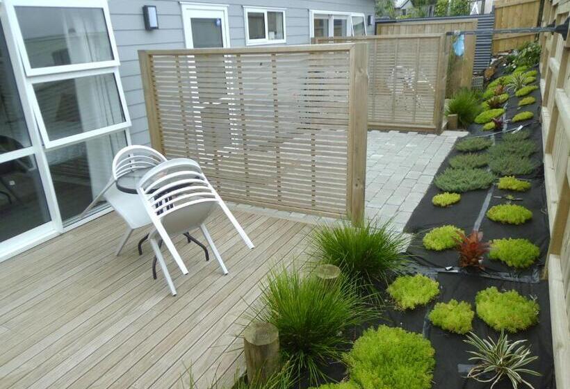 חדר סטנדרט עם טרסה, Trailblazer Studios