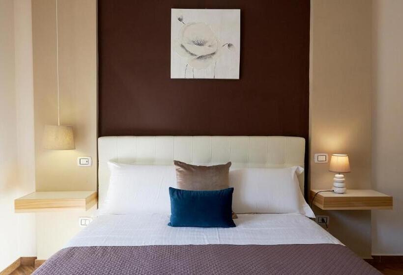 اتاق استاندارد با بالکن, 360 Hospitality