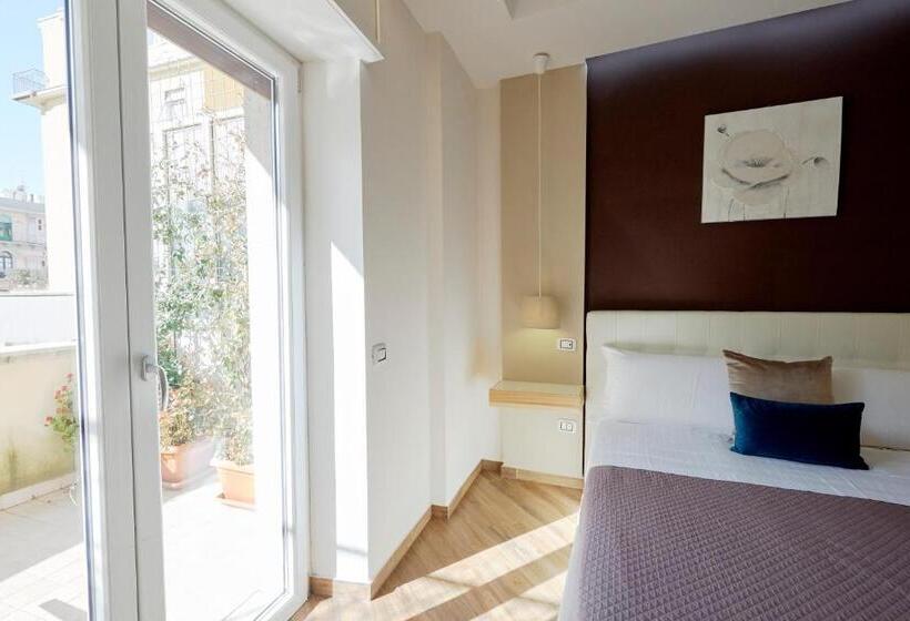 اتاق استاندارد با بالکن, 360 Hospitality