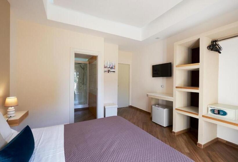 اتاق استاندارد با بالکن, 360 Hospitality