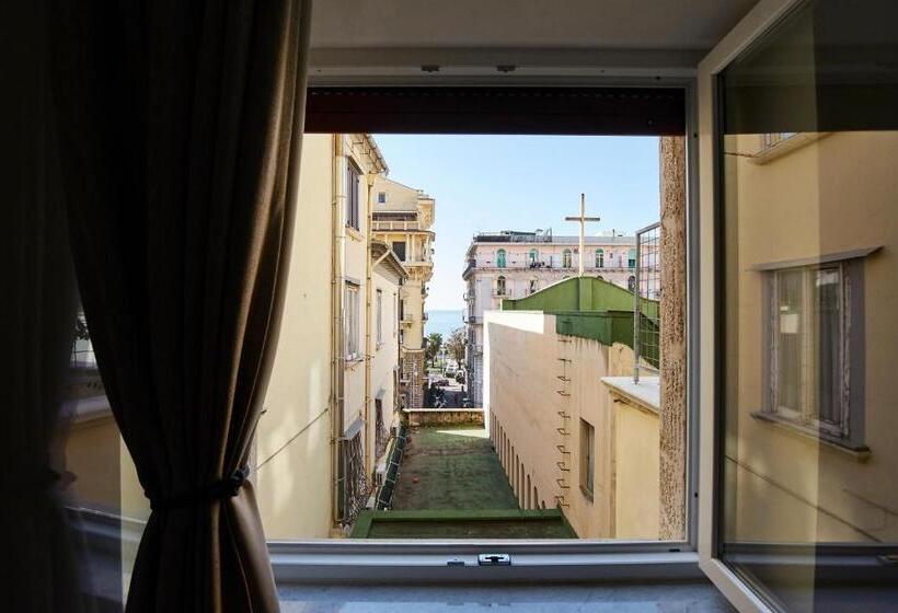 اتاق استاندارد, 360 Hospitality