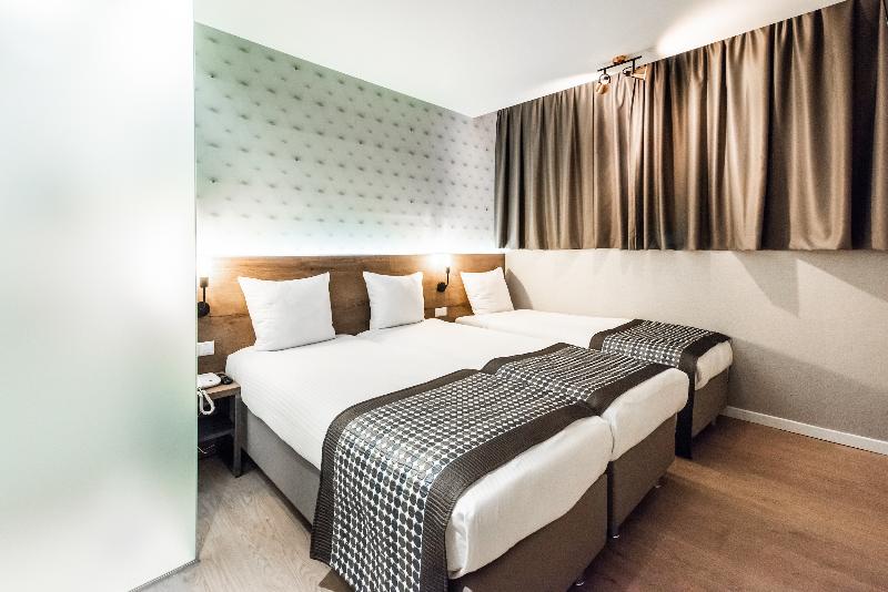 اتاق استاندارد سه نفره, Melrose