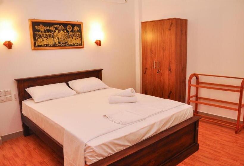 발코니 디럭스 룸, Ritz Gate Kalutara