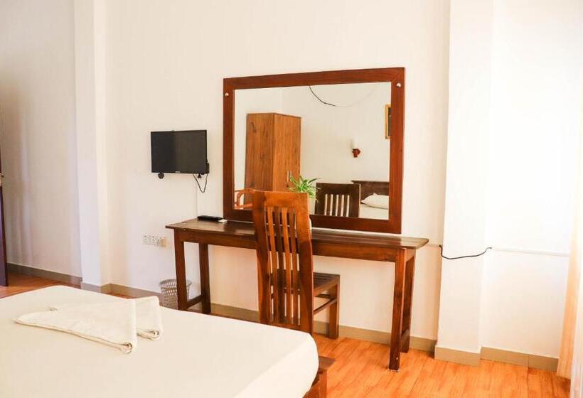 Номер Deluxe с Балконом, Ritz Gate Kalutara