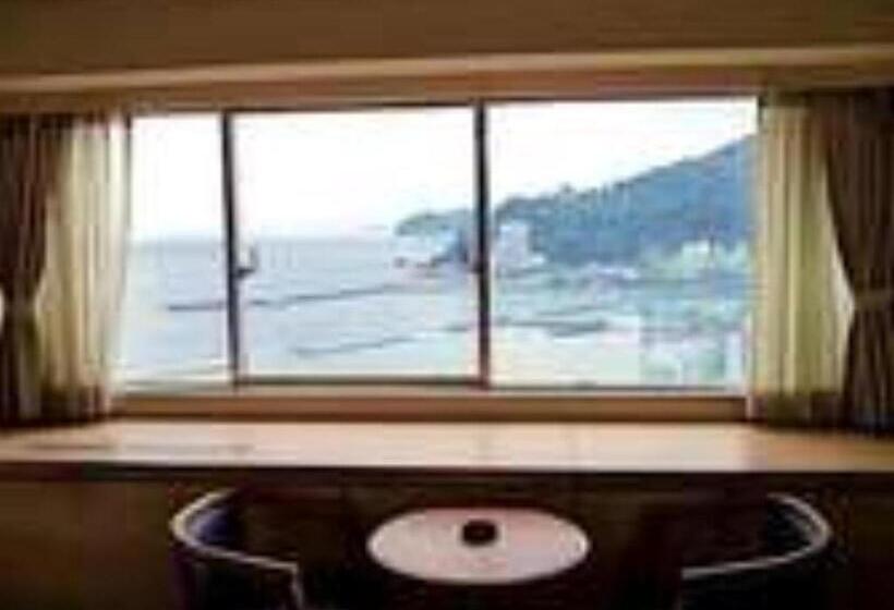 Triple Room Sea View, Itoen Hotel Atamikan
