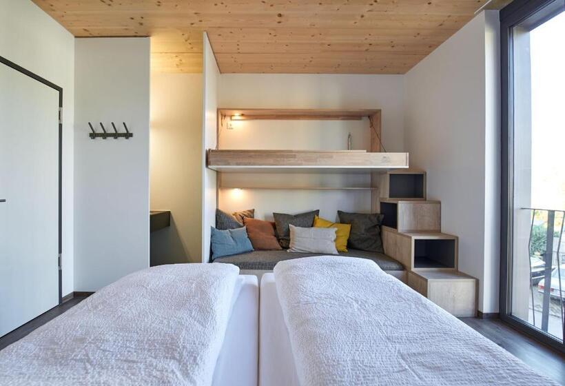 Standard Fyrbäddsrum Delat Badrum, Radhotel Am Gleis