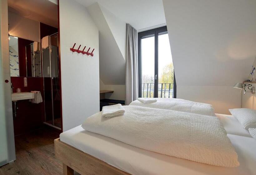 Standardrum, Radhotel Am Gleis