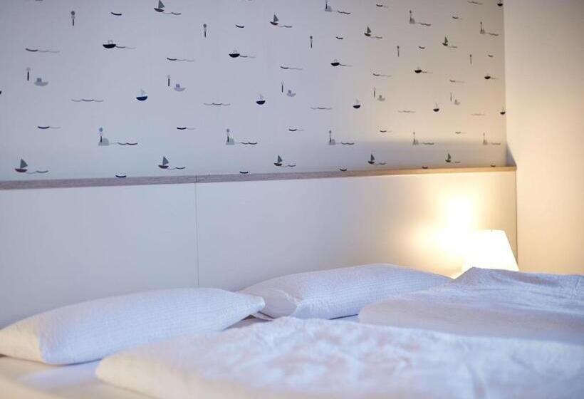 Standardrum, Radhotel Am Gleis