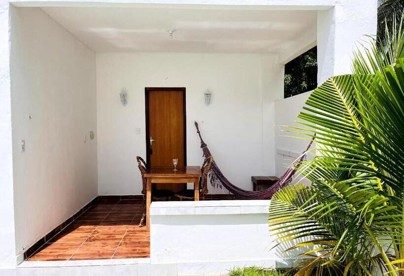 标准间带阳台, Pousada Enero