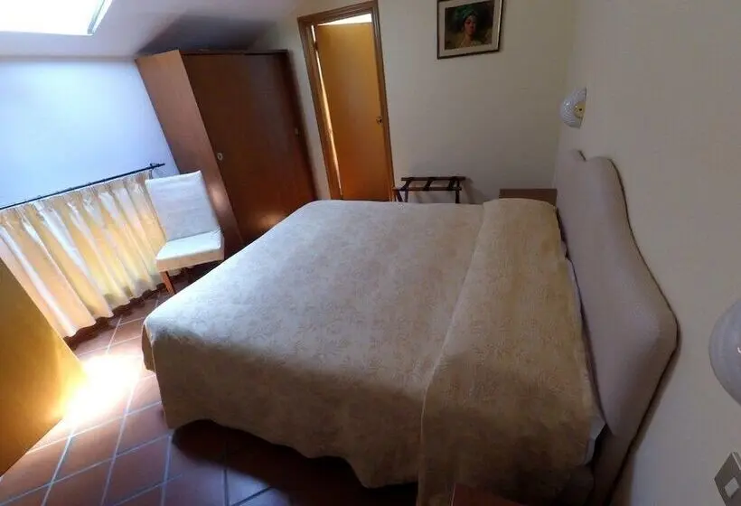 スタンダードルーム, Caterina House