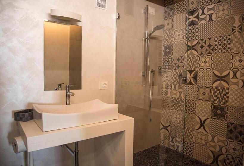 חדר סופריור, Michela Bb & Relais