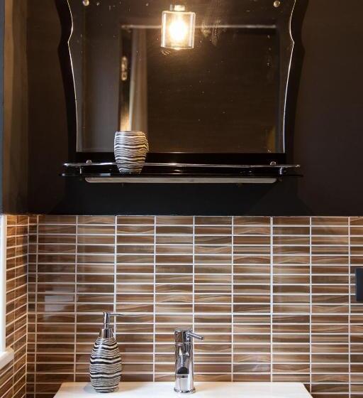 غرفة قياسية, Torino Mon Amour