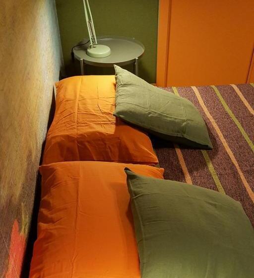 غرفة قياسية ثلاثية, Torino Mon Amour