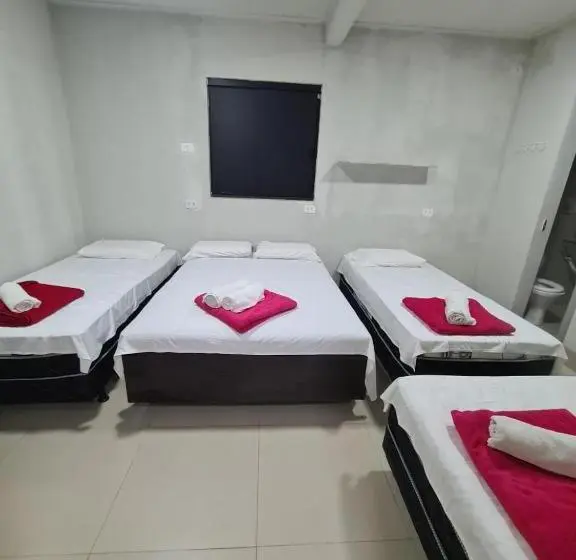 スタンダード4人部屋, Entre Rios