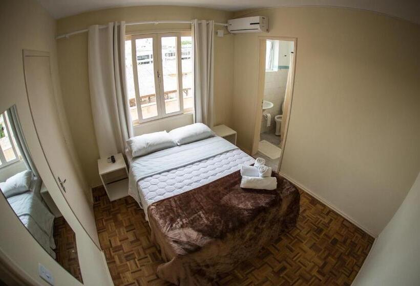 标准间, Pedra Bonita