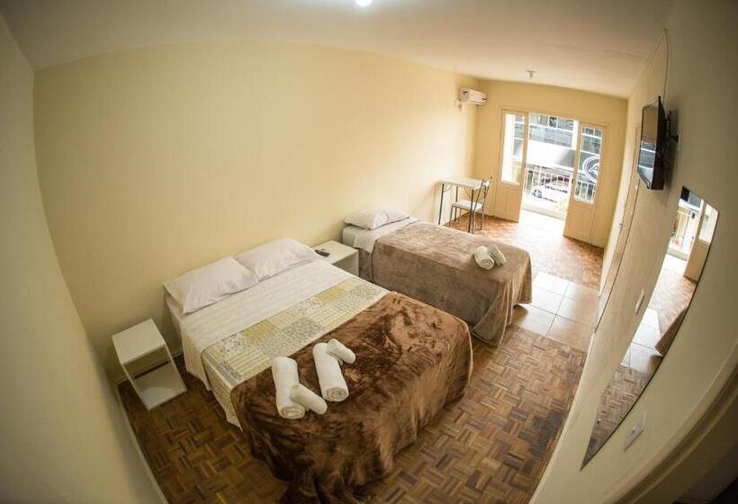 标准三人间, Pedra Bonita