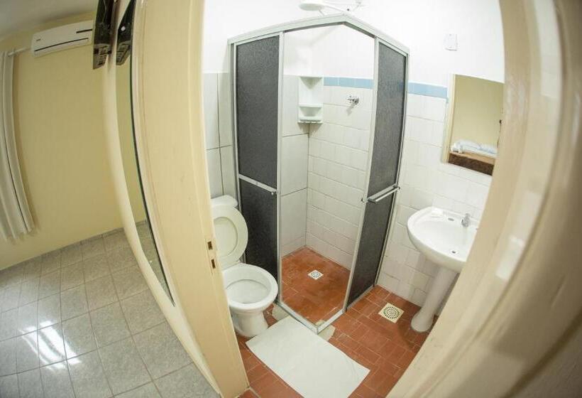 标准三人间, Pedra Bonita