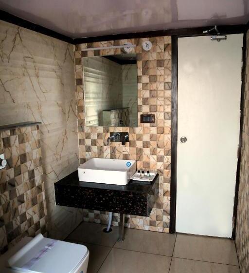 Suite, Ravine Palace