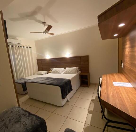 四人标准间, Roda D'agua