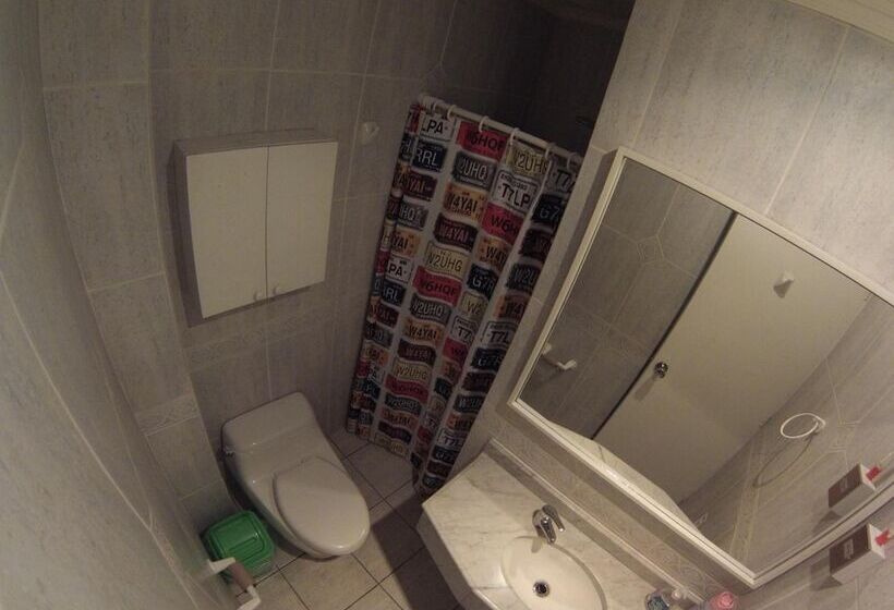 تختخواب در اتاق مشترک, Kapai Hostel