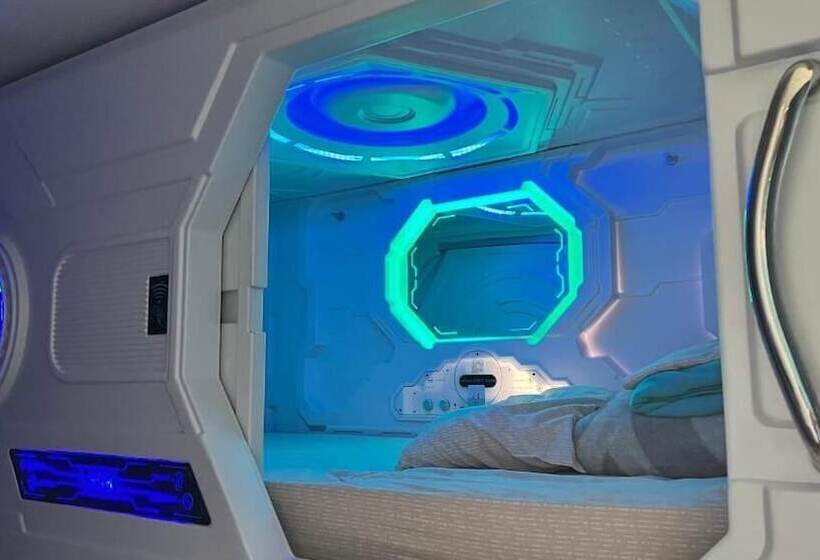 تختخواب در اتاق مشترک, Kapai Hostel