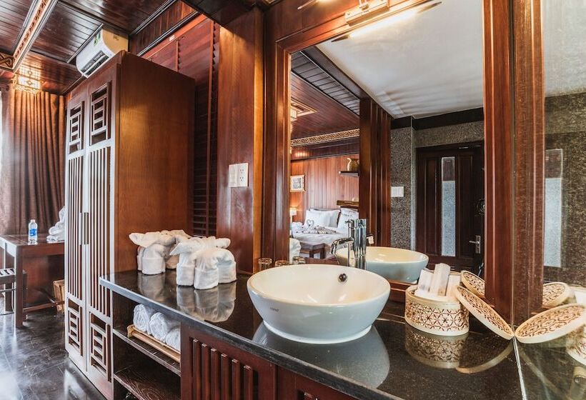 بانگلوی لوکس, Sankofa Village Hill Resort And Spa