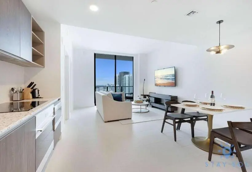 1 Bedroom Apartment City View, Luxury City View Condo