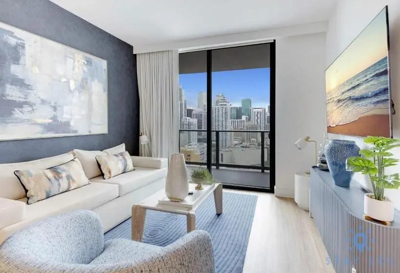 آپارتمان 1 خوابه با بالکن, Luxury City View Condo
