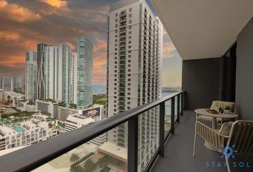 2 Bedrooms Apartment City View, Luxury City View Condo