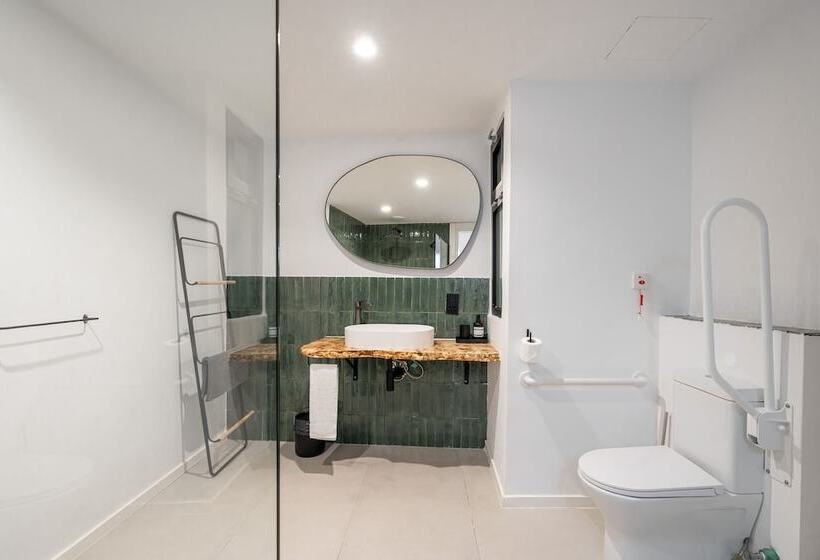 سوییت خانوادگی, The Bear And Ween