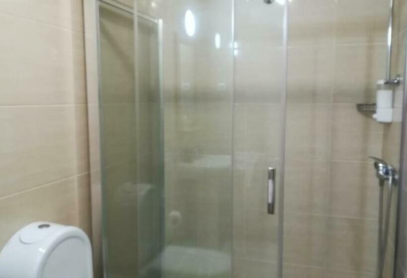 스탠다드 룸, O Vicente