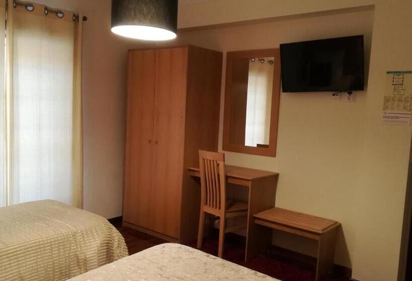 패밀리 룸, O Vicente