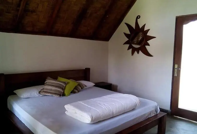 エコノミールーム, Villa Paradise   Bukit Lawang