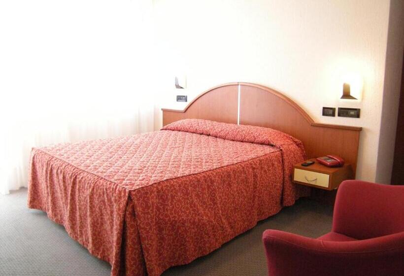 Номер Стандарт, Albergo Valle D Oro