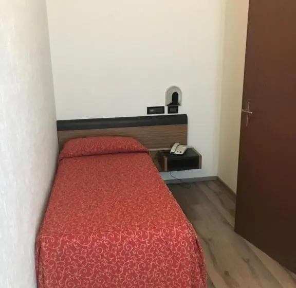 スタンダード４人部屋, Albergo Valle D Oro