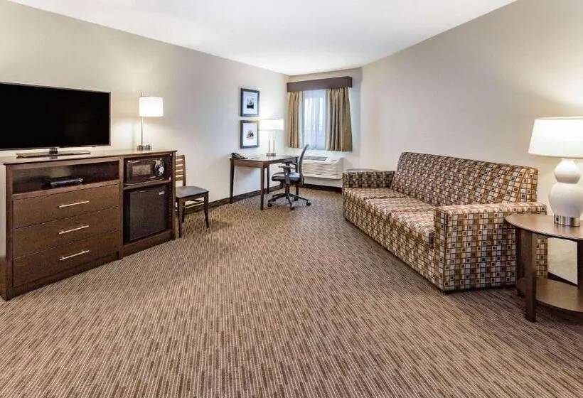 Deluxe Suite King Bed, Americinn By Wyndham Sleepy Eye