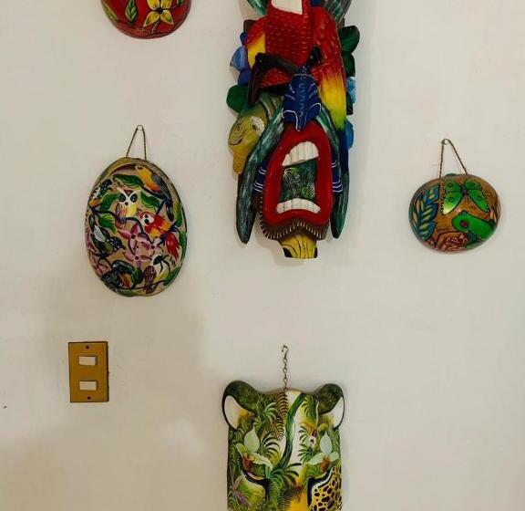 غرفة قياسية رباعية, Cacao Río Celeste