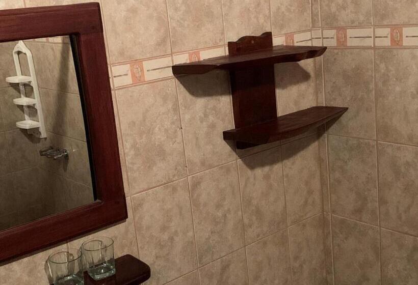 غرفة قياسية ثلاثية, Cacao Río Celeste