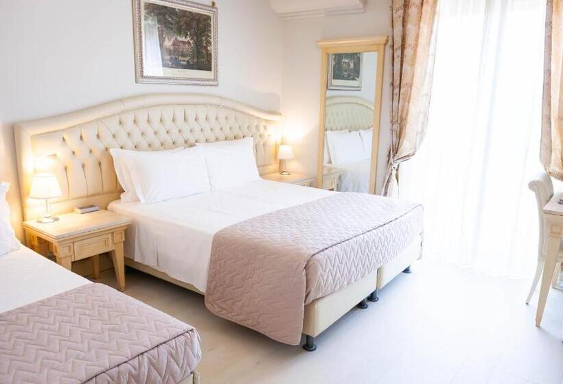 バルコニー付きスタンダードトリプルルーム, Conchiglia