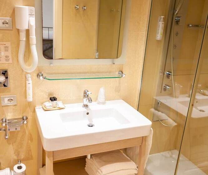 スーペリアの4人部屋, Conchiglia